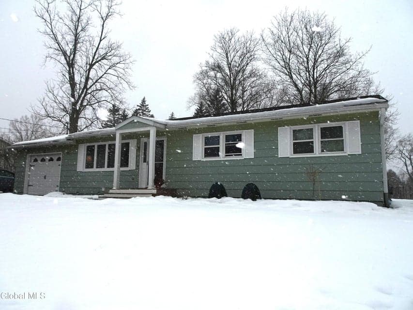 10 Mann Drive, photo 2