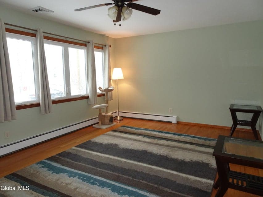 10 Mann Drive, photo 5