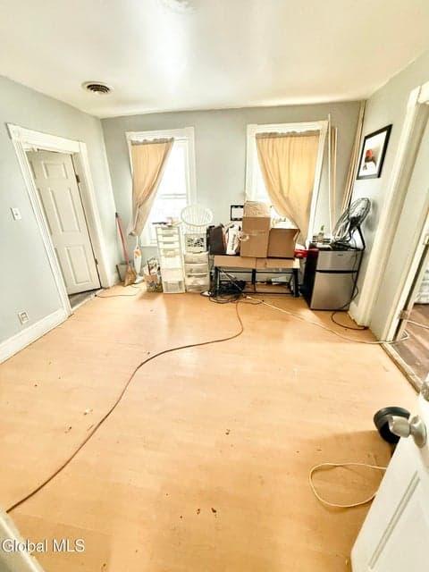 11 Mynderse Street, Schenectady, NY, photo 2
