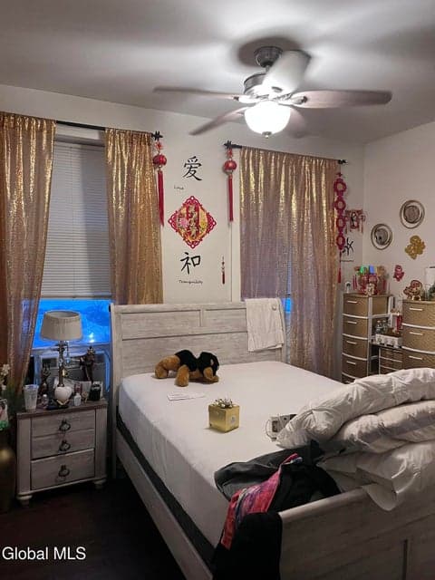 571-573 1st Street, photo 3