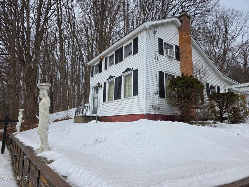 2213 Western Avenue, photo 2