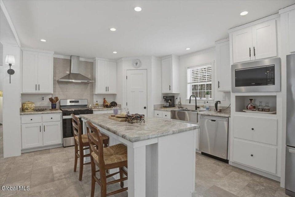 68 Gronczniak Road, photo 3
