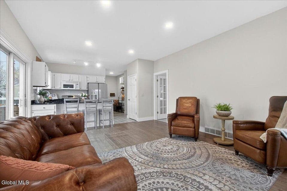 13 Aberdeen Way, photo 3