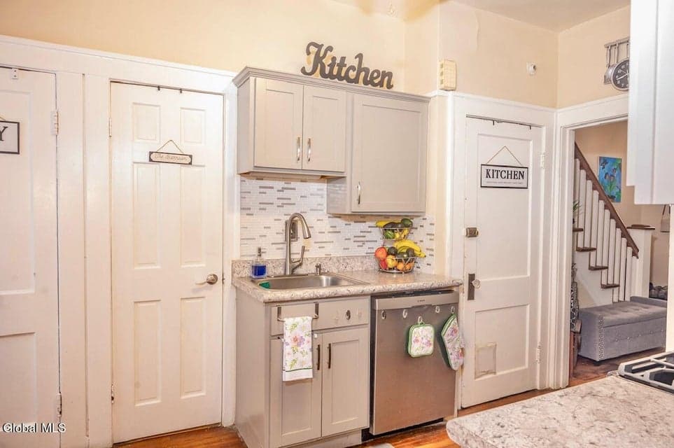 415 Second Avenue, Albany, NY, photo 5