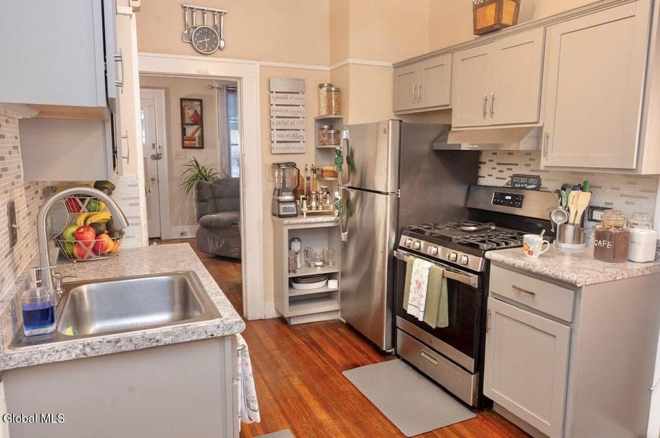 415 Second Avenue, Albany, NY, photo 4