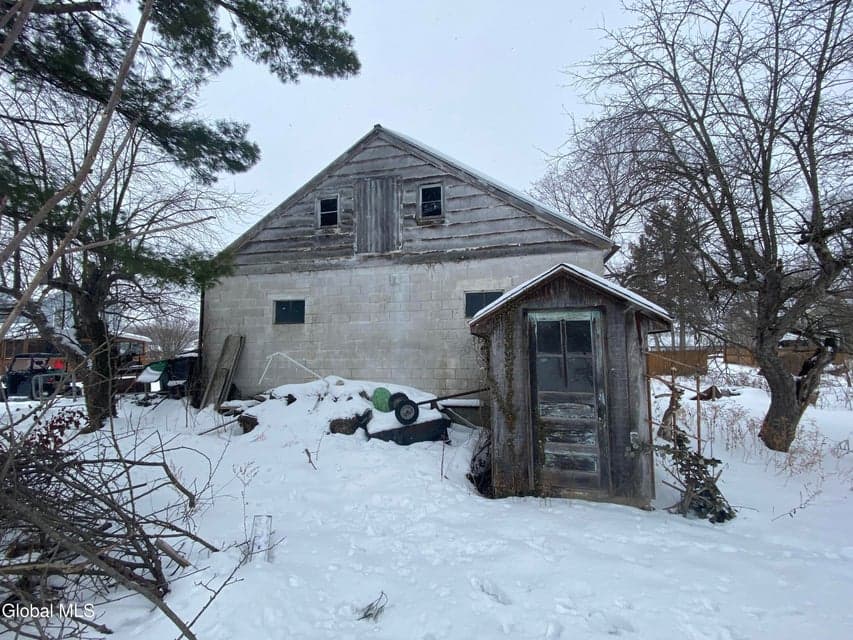110 Maple Lane, photo 5