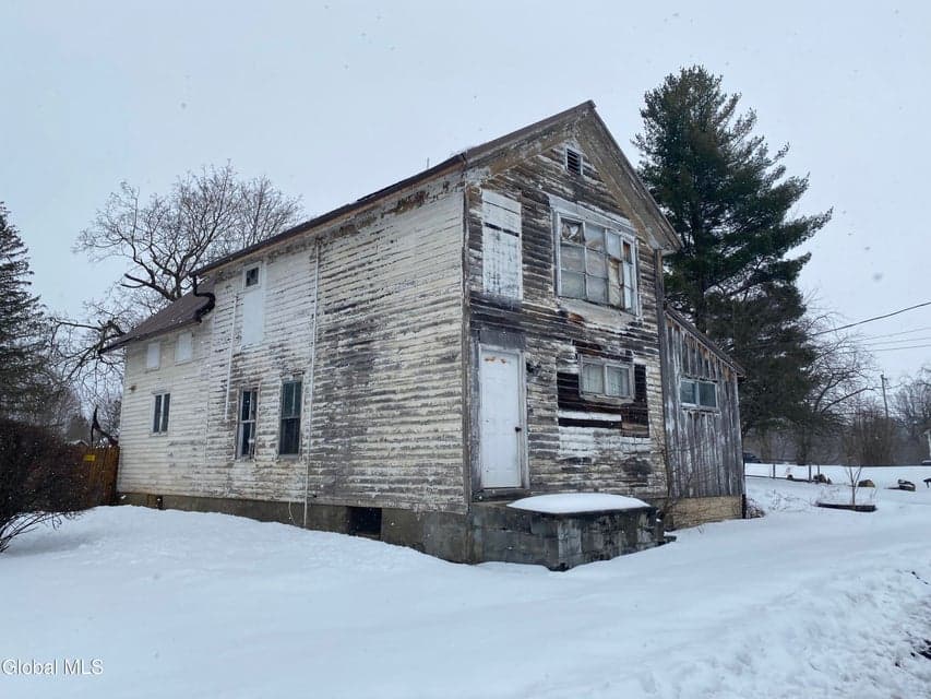 110 Maple Lane, photo 3