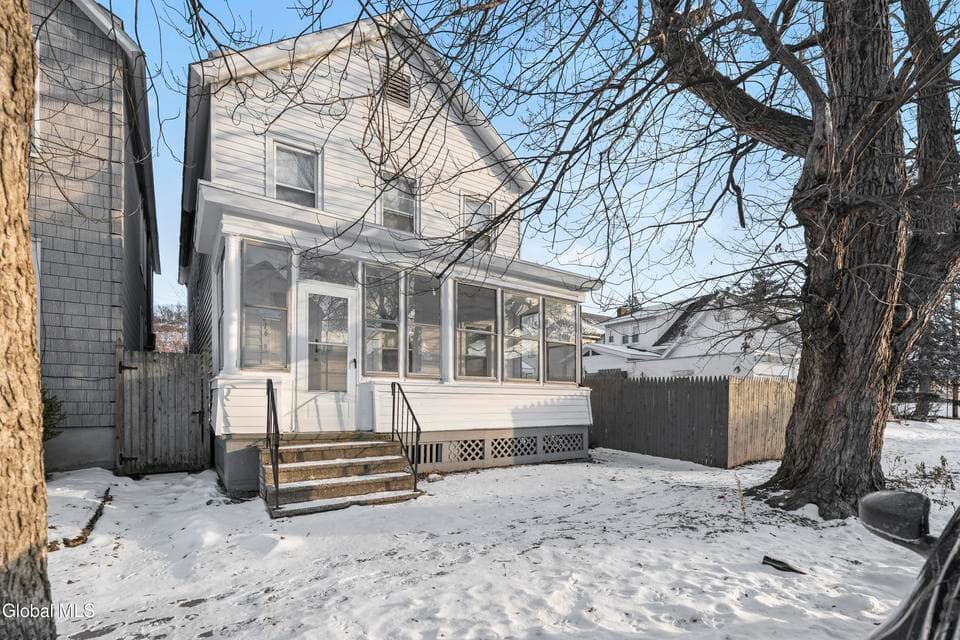 0.07 acres · Duplex, photo 2