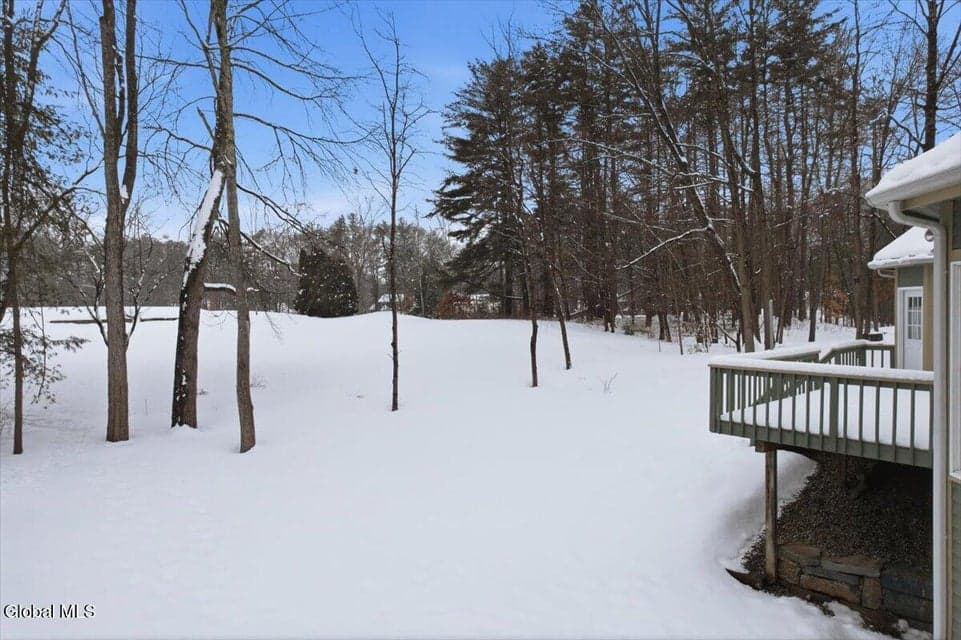 38 Hearthstone Drive, photo 3