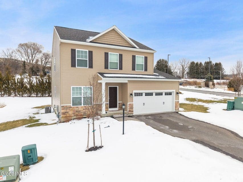 1 Cove Road, Colonie, NY, photo 2