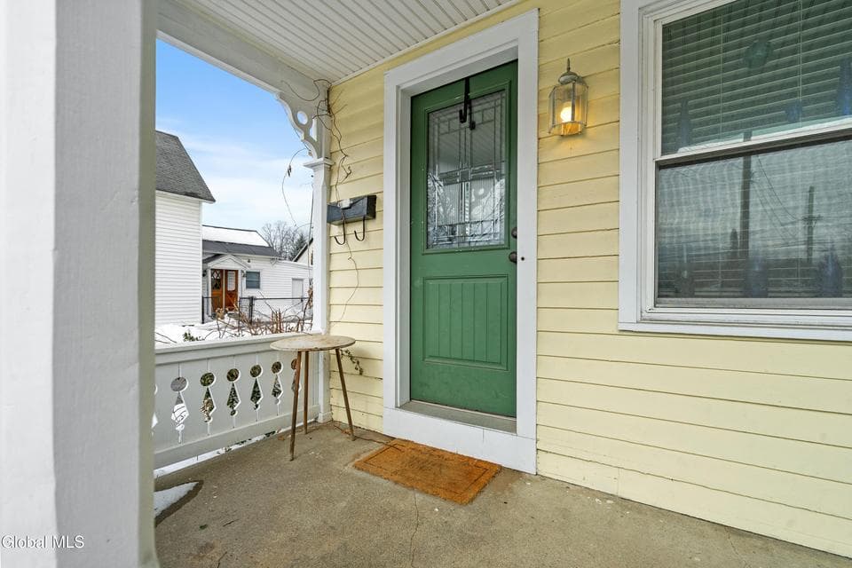 161 Lake Avenue, photo 2