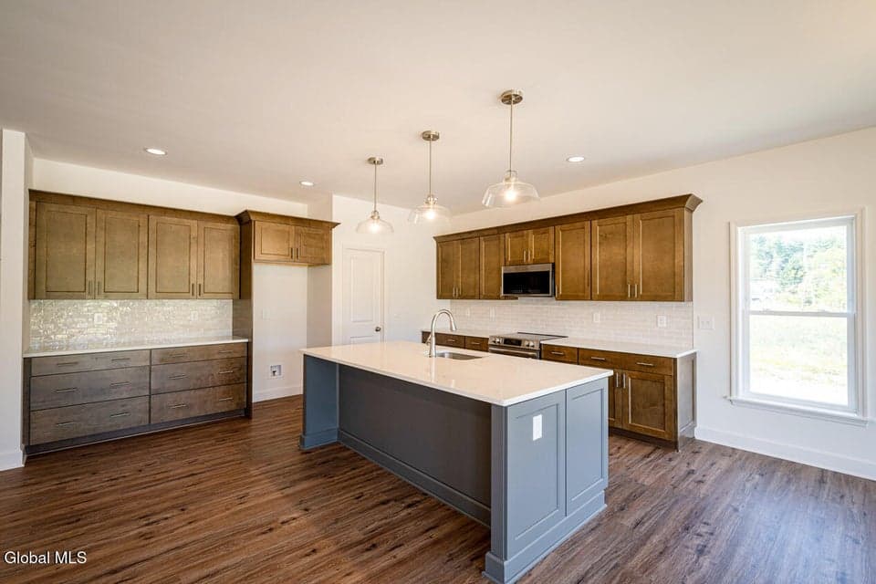 9 Stone Creek Drive, photo 2