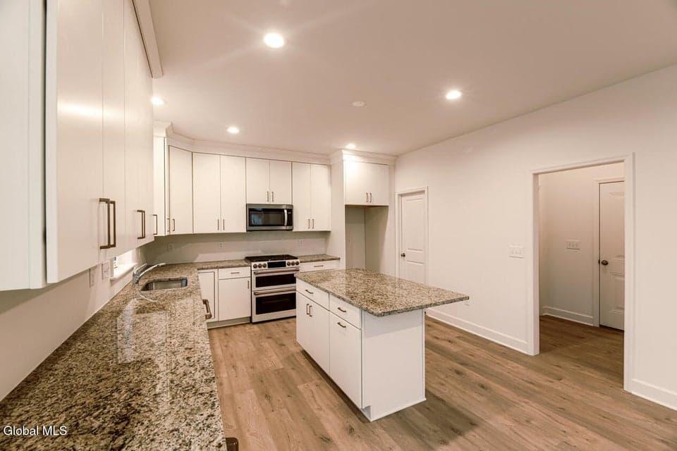 15 Stone Creek Drive, photo 5