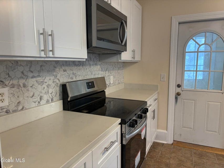 616 Kenwood Avenue, photo 5