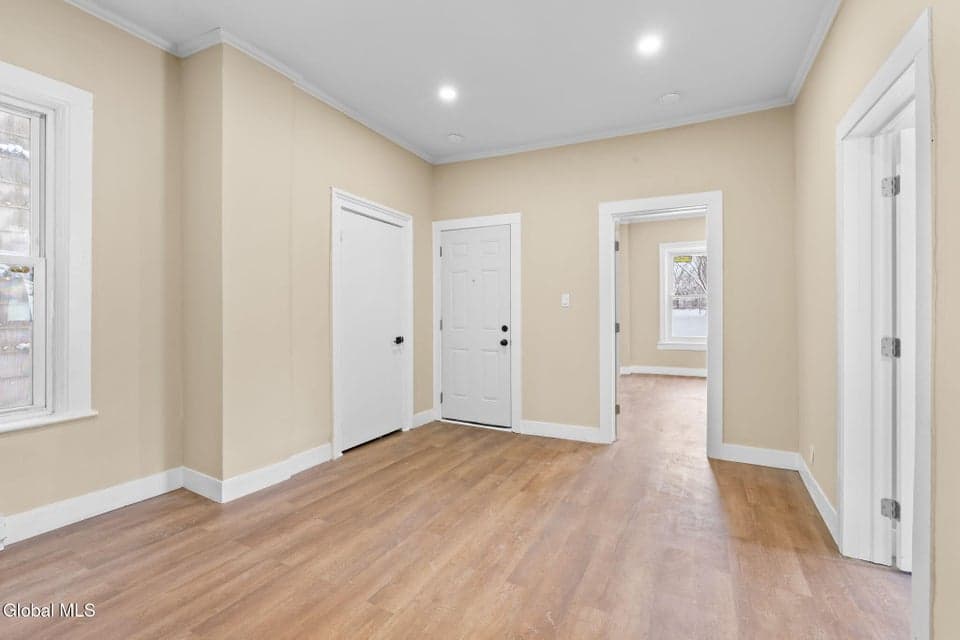 249 2nd Street, photo 4