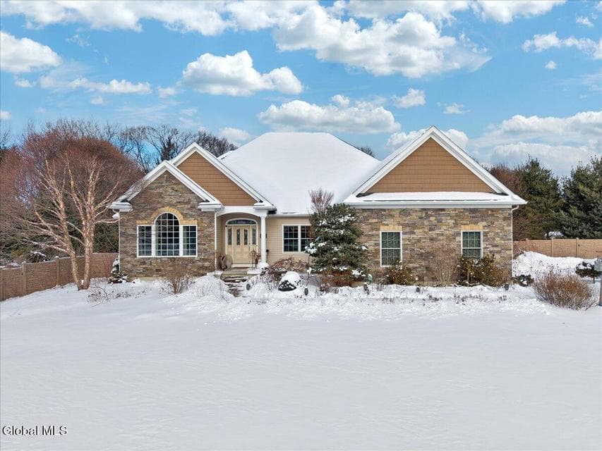 21 Estate Drive, Schodack, NY, photo 1