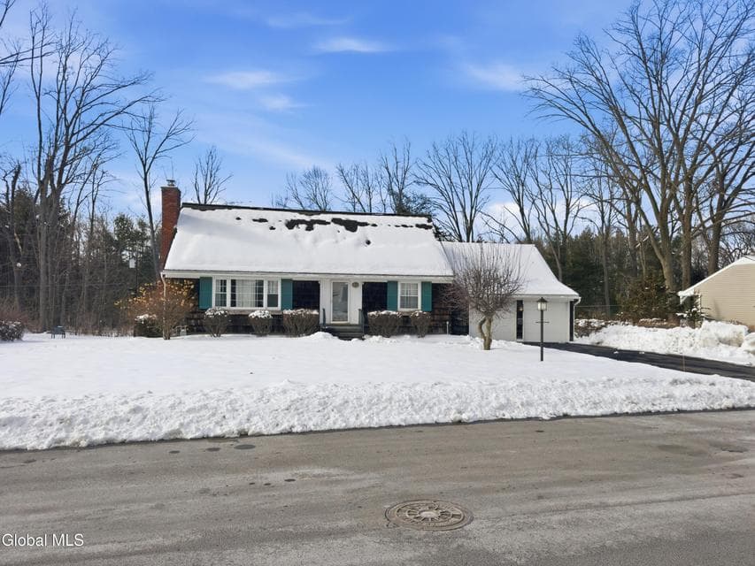 32 Brookwood Drive, photo 1