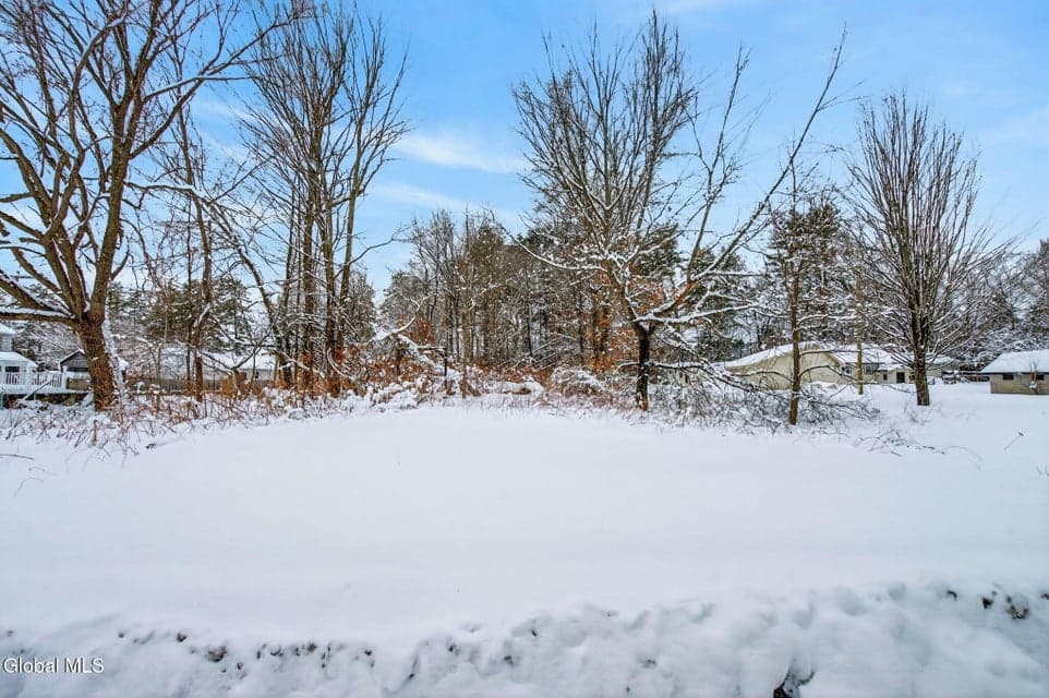 7 E Road, photo 2