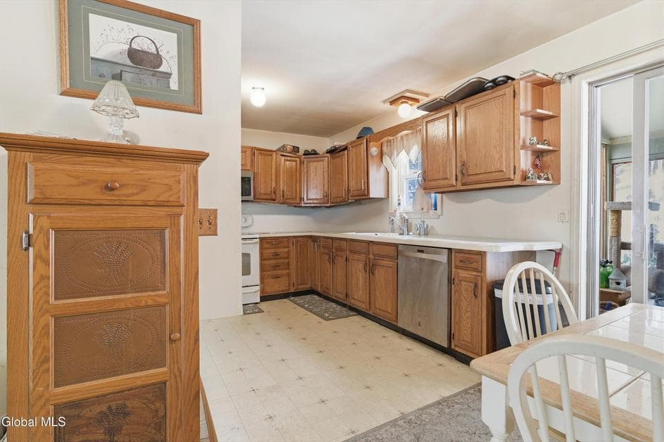 17 Echo Lane, Warrensburg, NY, photo 4