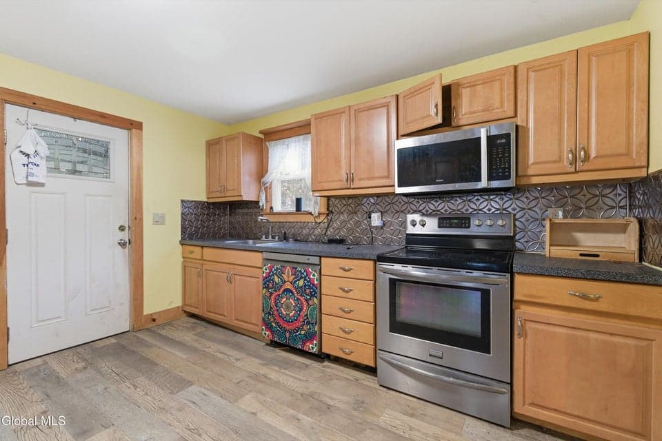 55 Pine Street, photo 3