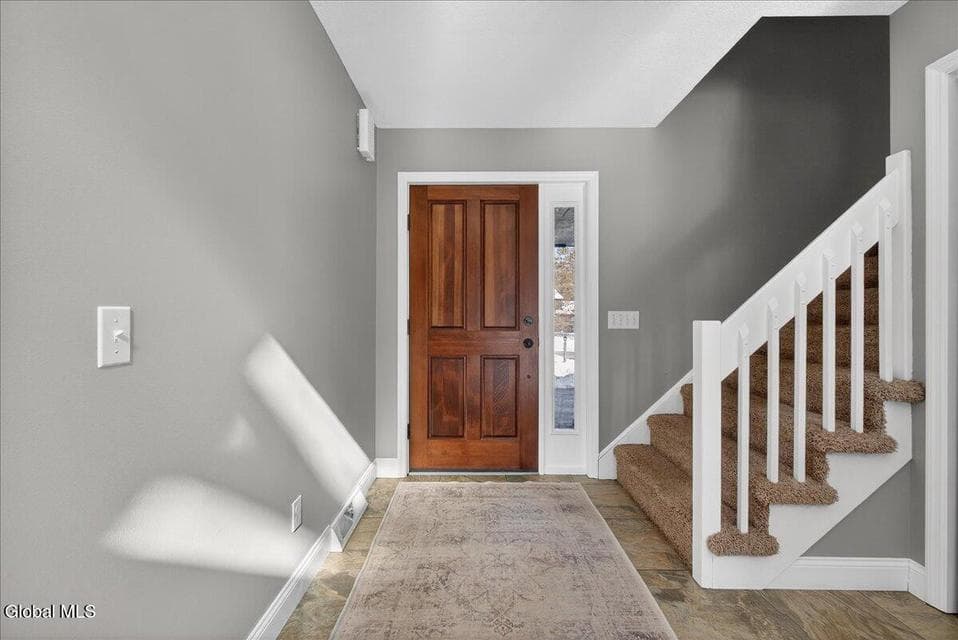 21 Orchard Park Drive, photo 5