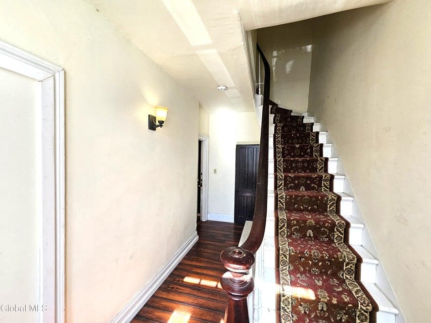35 Jefferson Street, Troy, NY, photo 3