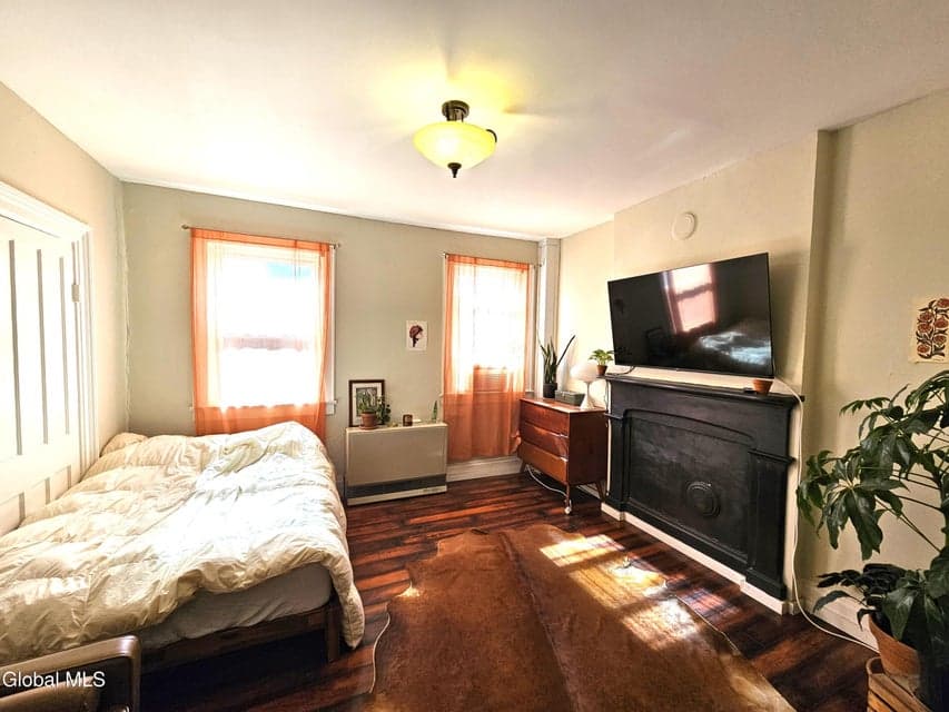 35 Jefferson Street, Troy, NY, photo 4