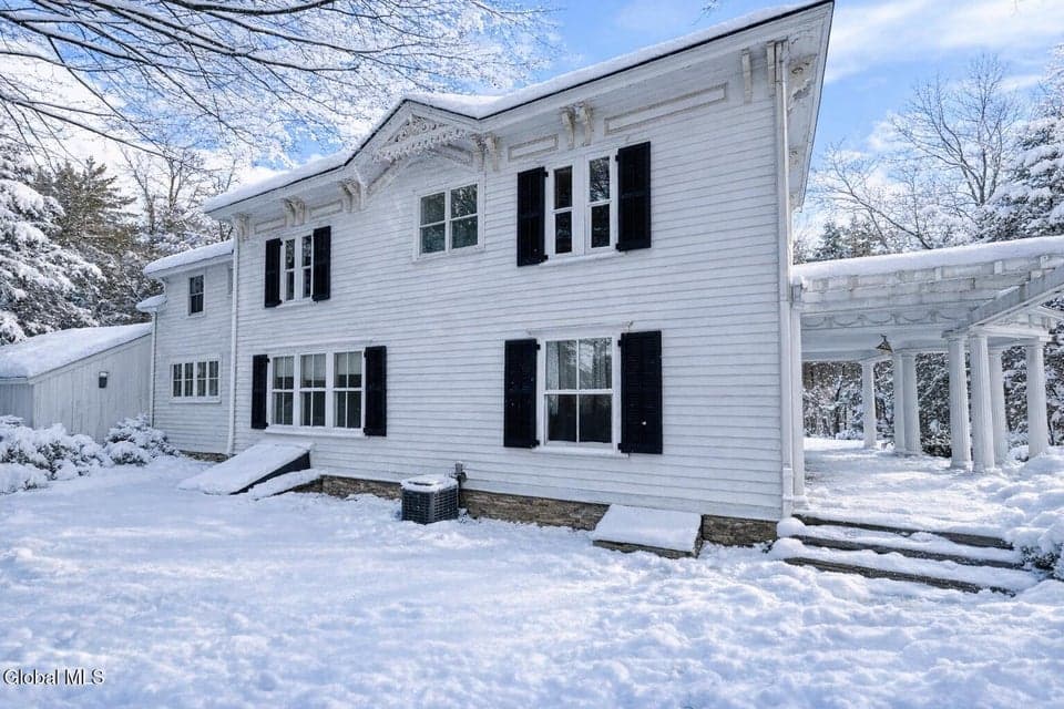45 Locust Street, photo 3