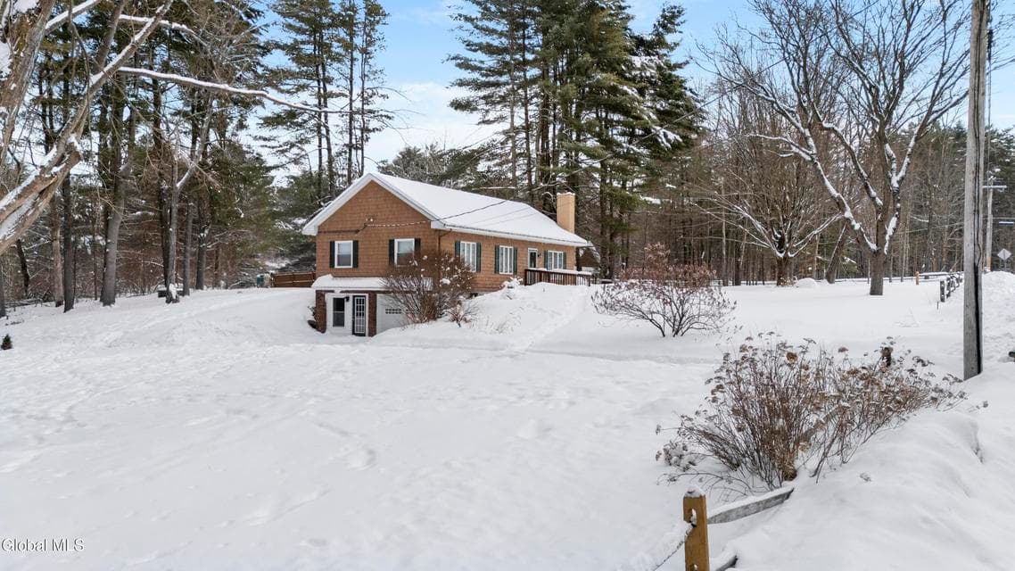 8 Higgins Road, photo 2