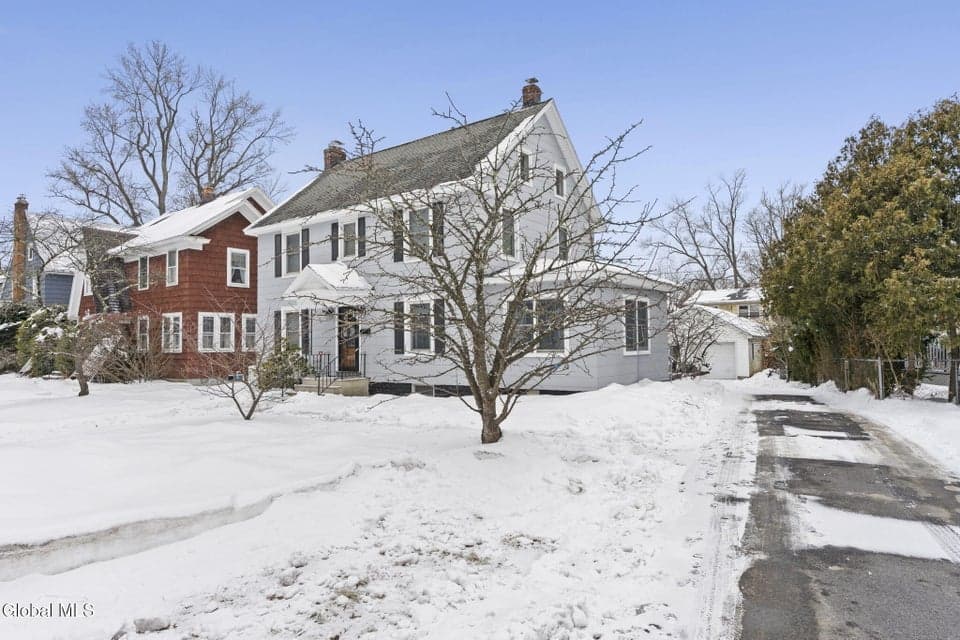 1295 Myron Street, photo 2