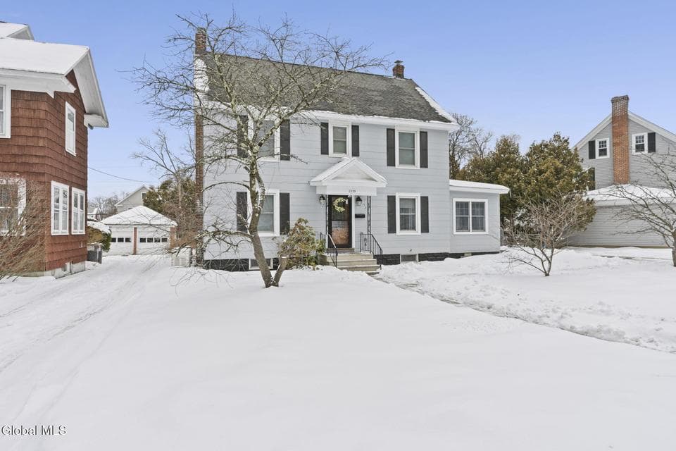 1295 Myron Street, photo 3