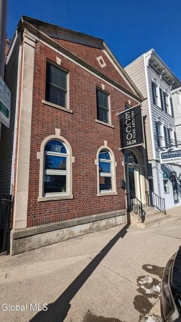 162 Lafayette Street, photo 2