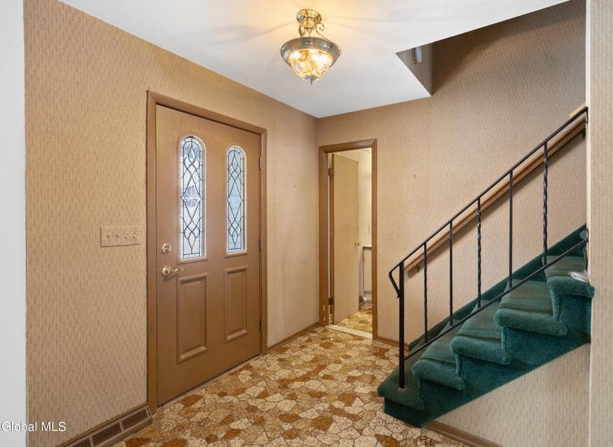 56 Alpine Drive, photo 5