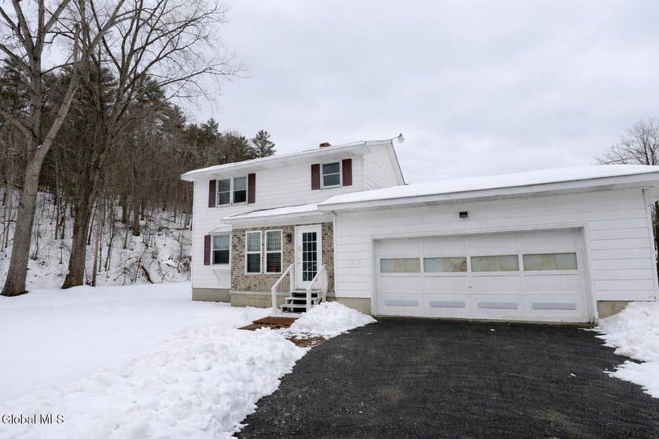 1740 Huntersland Road, photo 2
