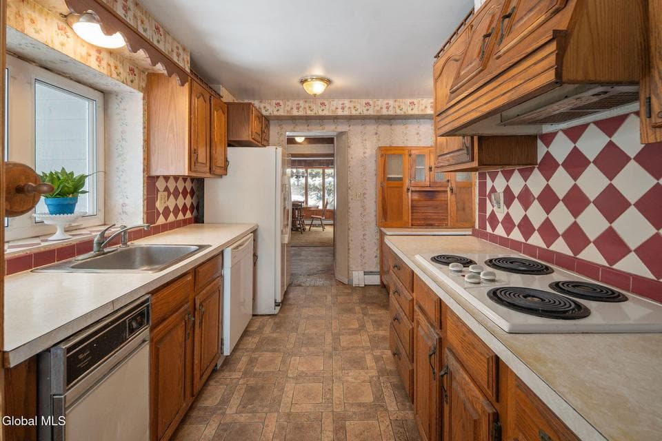 63 Diamond Hill Road, photo 3