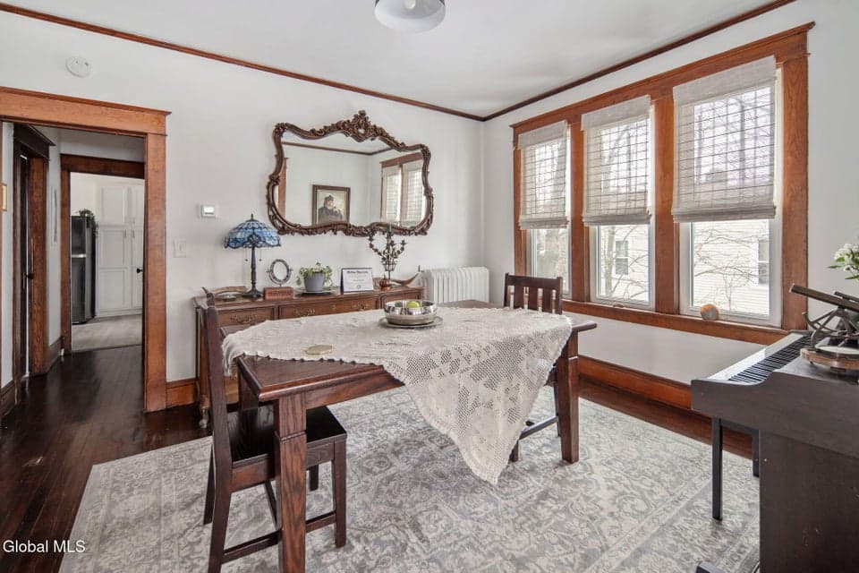 9 Mereline Avenue, Albany, NY, photo 4
