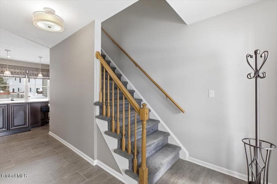 314 Lexington Street, photo 3