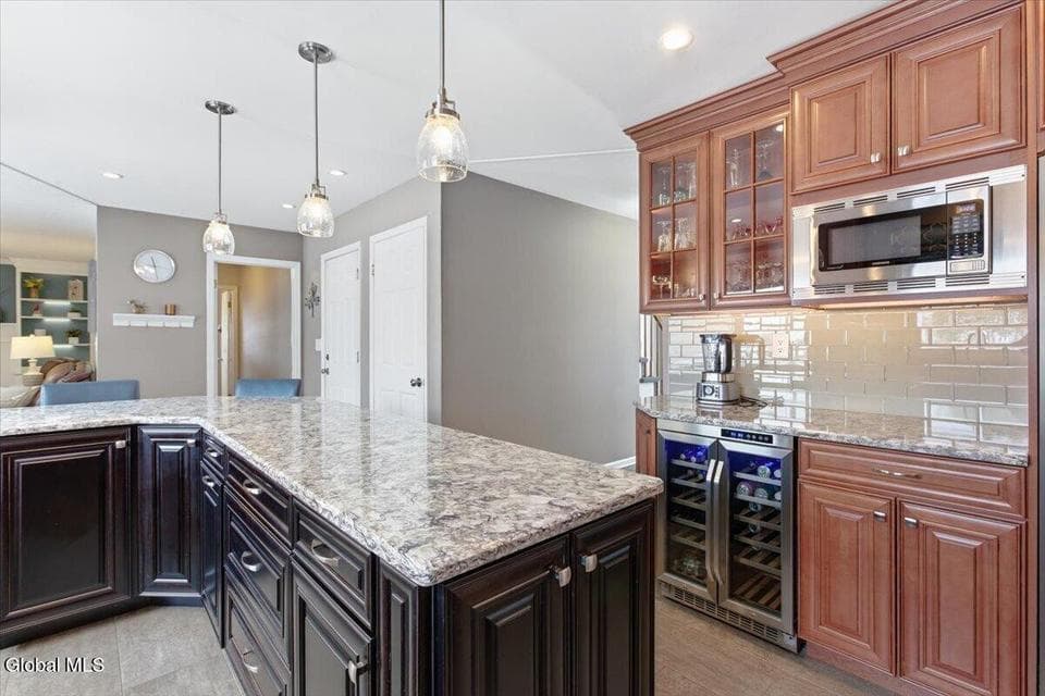 314 Lexington Street, photo 5