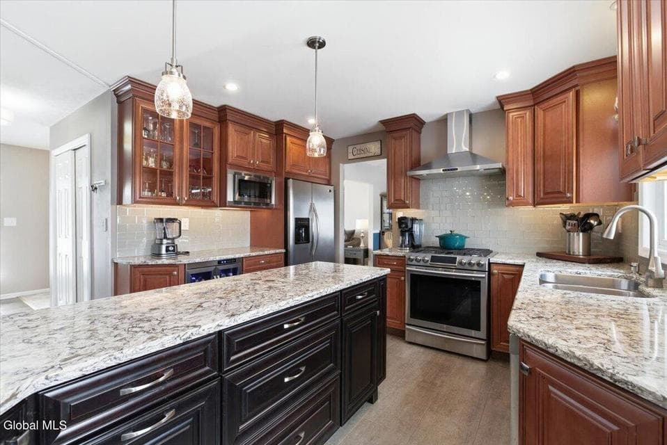 314 Lexington Street, photo 4