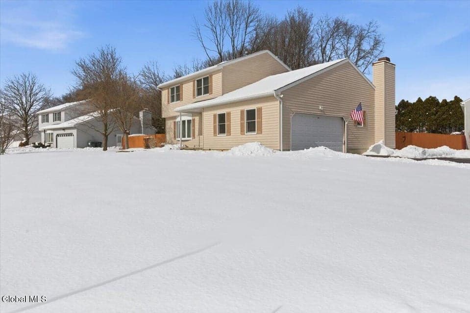 314 Lexington Street, photo 1