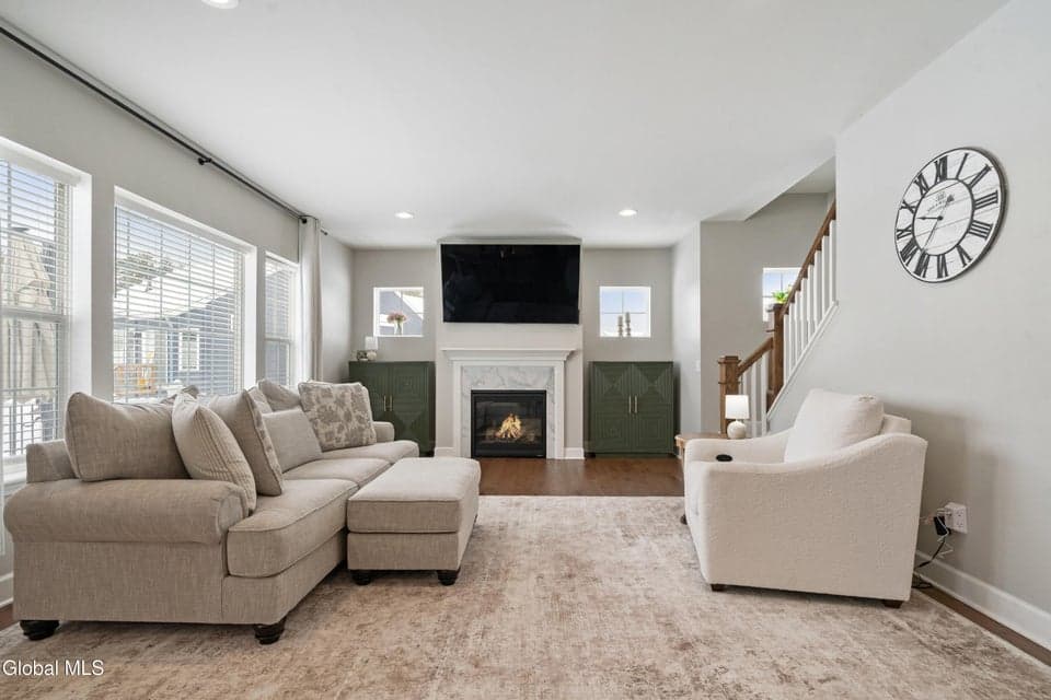 24 Winterberry Lane, photo 4