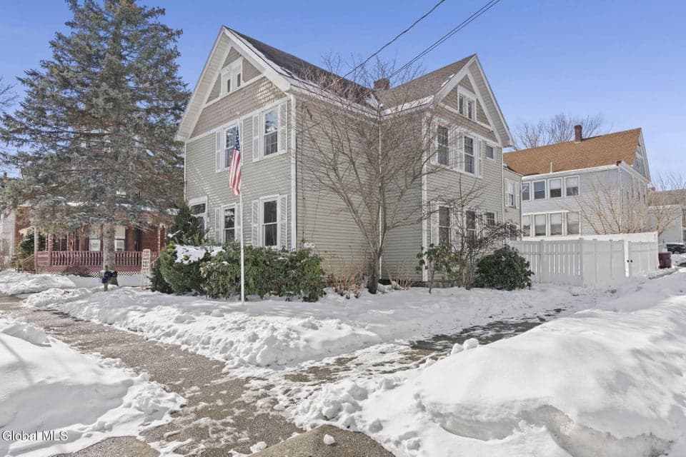 221 N 3rd Avenue, photo 2