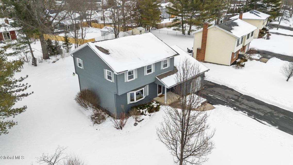 51 Peel Street, photo 2