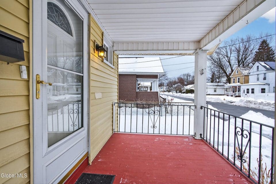 174 6th Street, photo 4