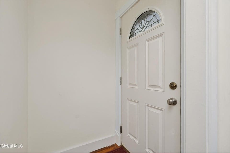174 6th Street, photo 5