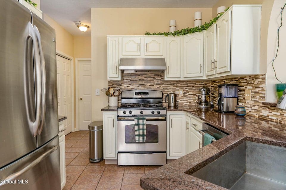 59 Sterling Heights Drive, photo 5
