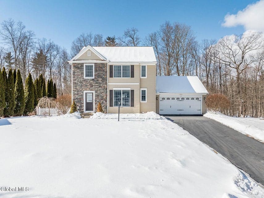 59 Sterling Heights Drive, photo 1