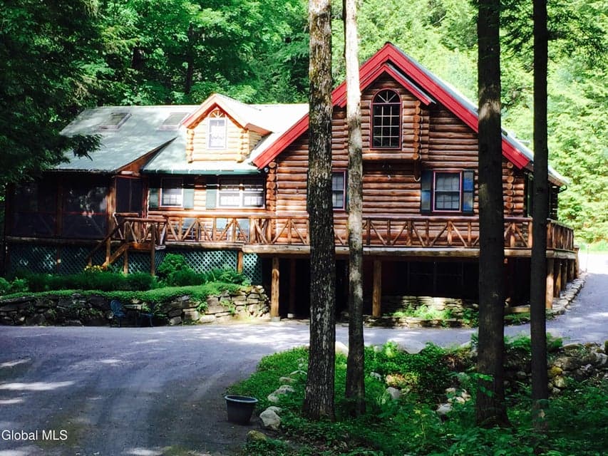 27 Katherine Drive, Lake Luzerne, NY, photo 3