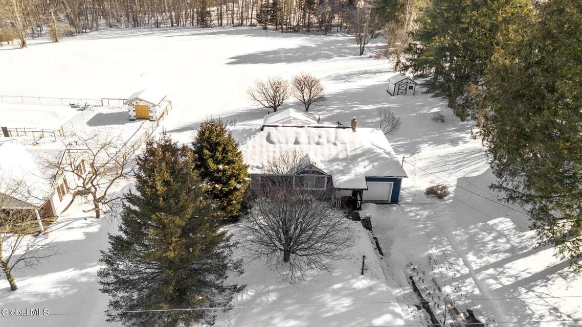 1090 Sacandaga Road, photo 5