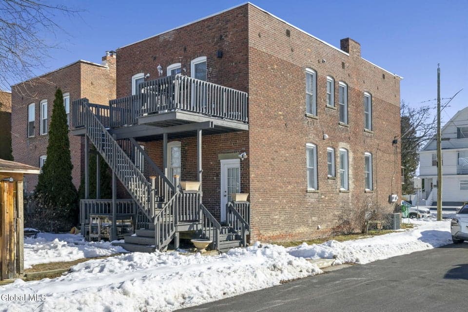 1801 9th Avenue, photo 3